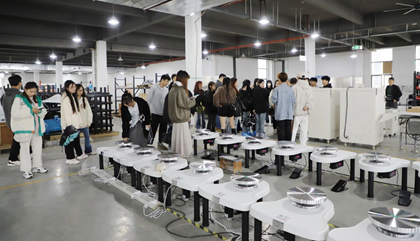 陶瓷創(chuàng)作者組團(tuán)看百陶會(huì)：身臨“企”境，眼見(jiàn)為實(shí)！